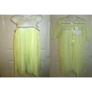 Vintage Yellow Miss Elaine Robe & Nightgown Accordion Pleat Peignoir Small NWT